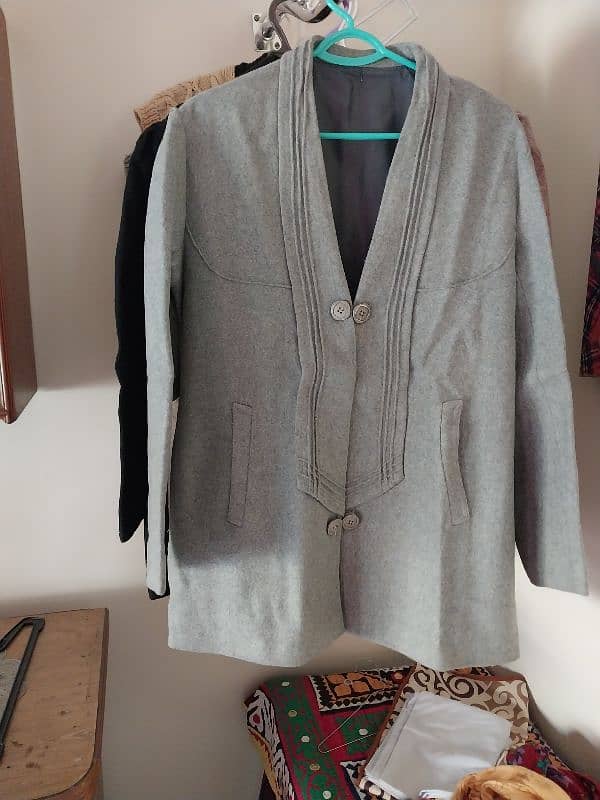 ladies woollen  half coat for sale 4