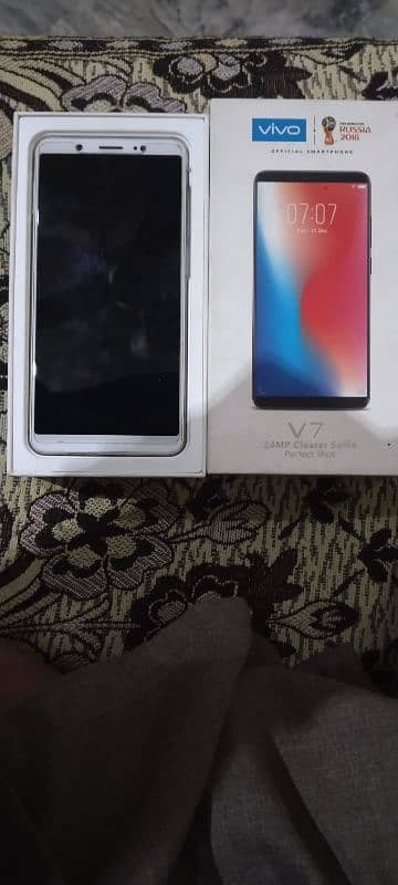 Vivo v7 mobile for sale all okay whit box no open no repair 1