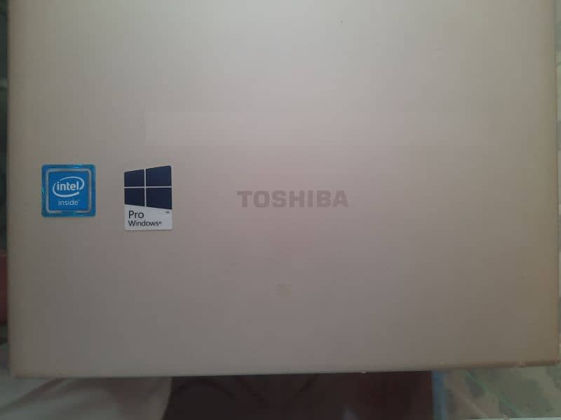 TOSHIBA DYNA 2in1 Slimist Laptop 10/10 6