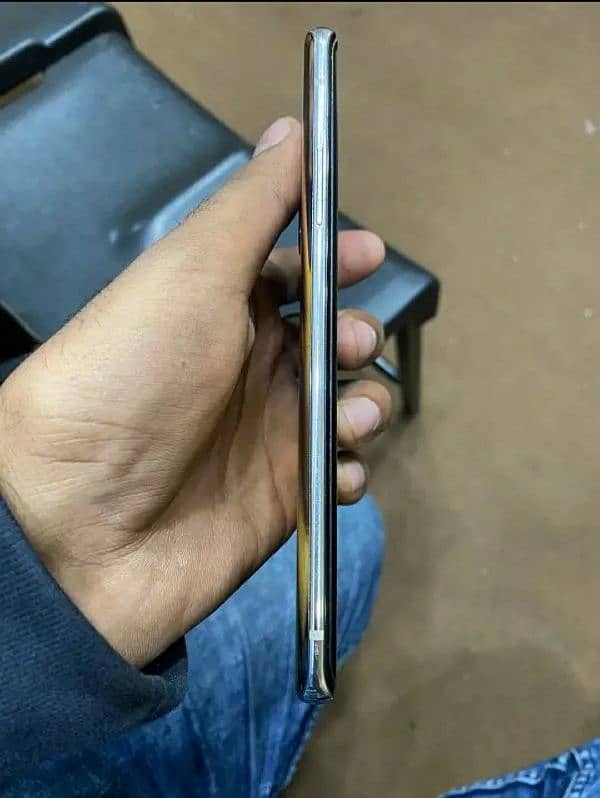 Oneplus 8 back crack screen ma dot or chappa hy 3