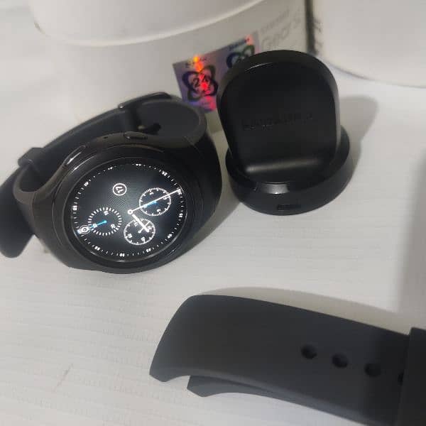 Samsung Gear S2 Smart Watch 0