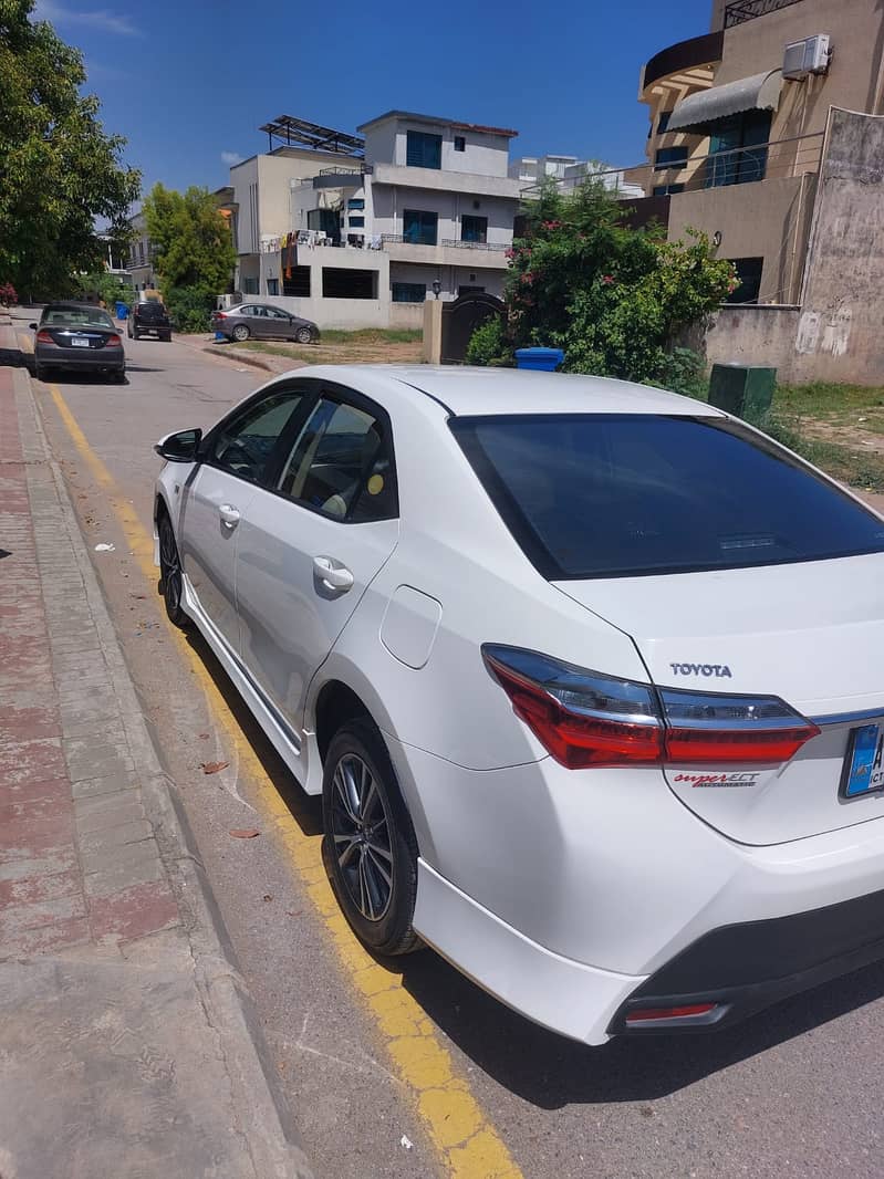 Toyota Corolla Altis 2022 3