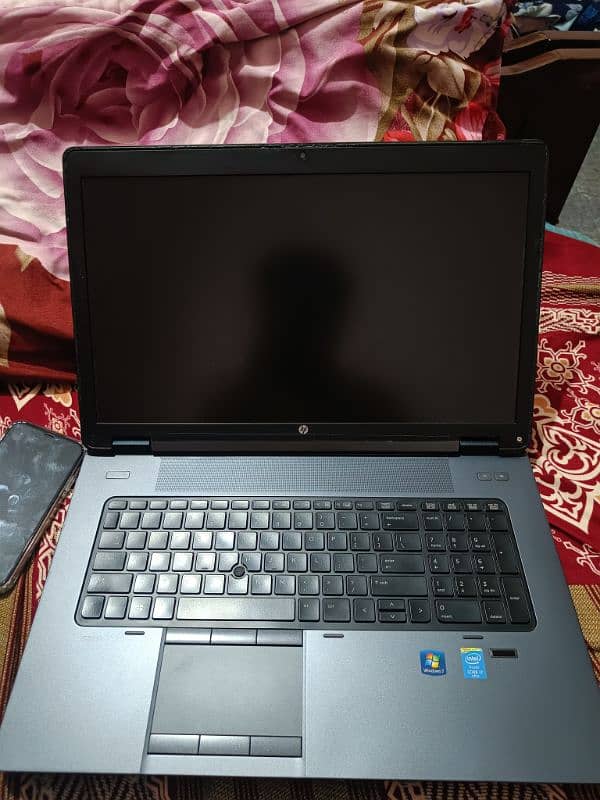 HP ZBook G2 17" - Core i7 4th gen, 16GB RAM, 256GB SSD, 4GB Nvidia GPU 8