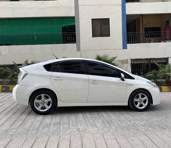 Toyota Prius 2010 1