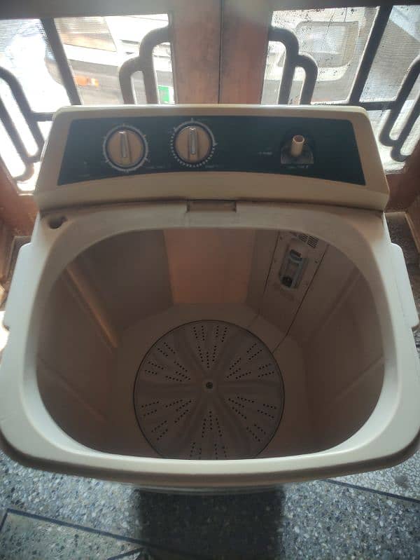 HAIER WASHING MACHINE 10/10 FAST AND EASY FOR YOU 0