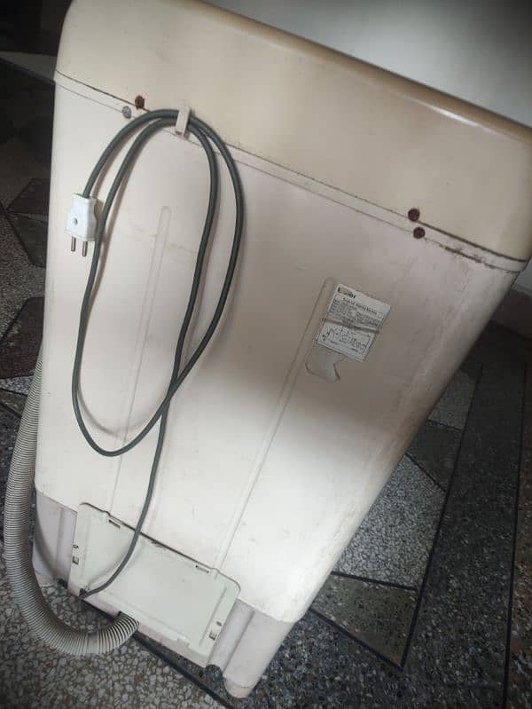 HAIER WASHING MACHINE 10/10 FAST AND EASY FOR YOU 2