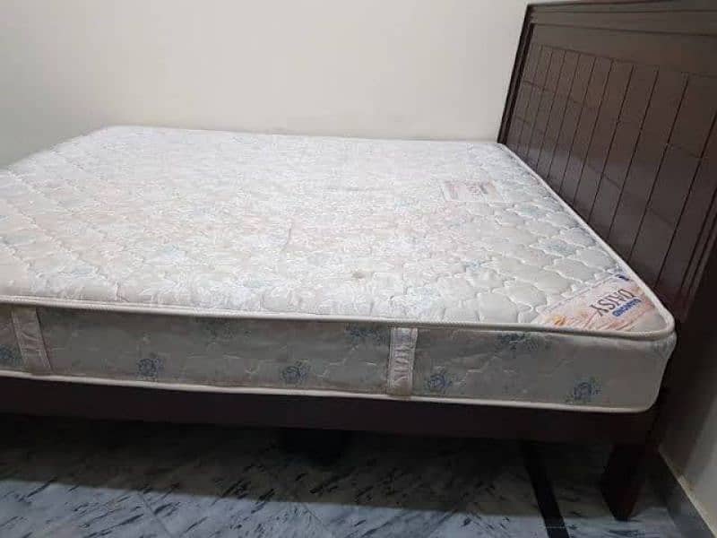 Spring mattress Used King Size Sale what's ap number O3O6 -6669308 1