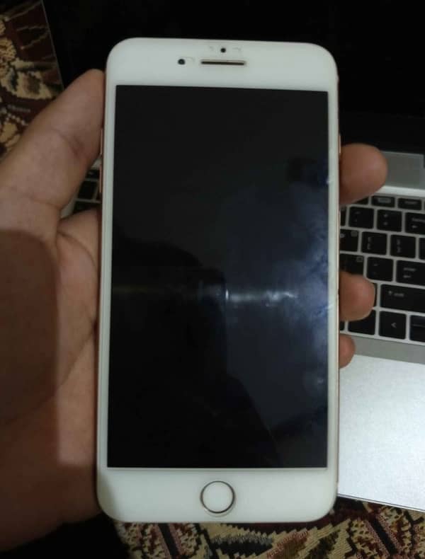 iphone 8plus 256gb battry helt76 good cundashion goldan colour 2