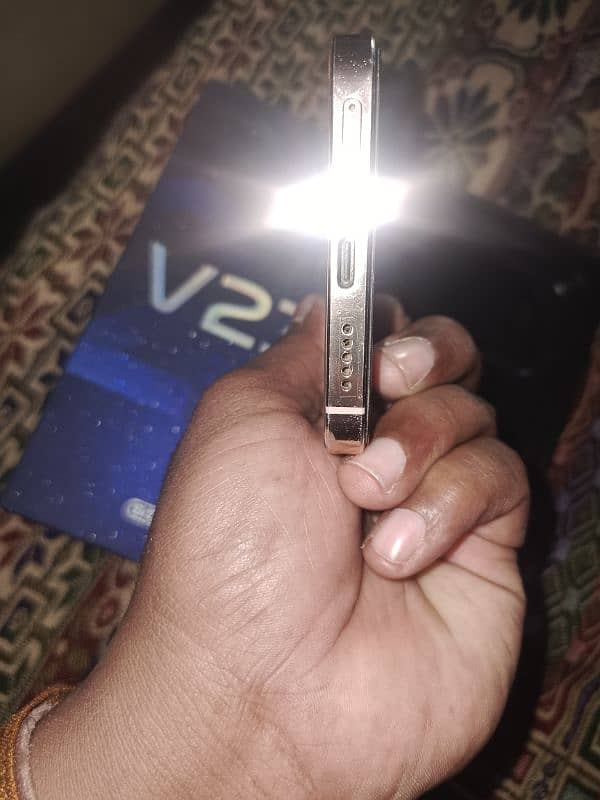 Vivo V23 mobile in reasonable Price 1