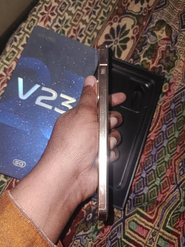 Vivo V23 mobile in reasonable Price 3