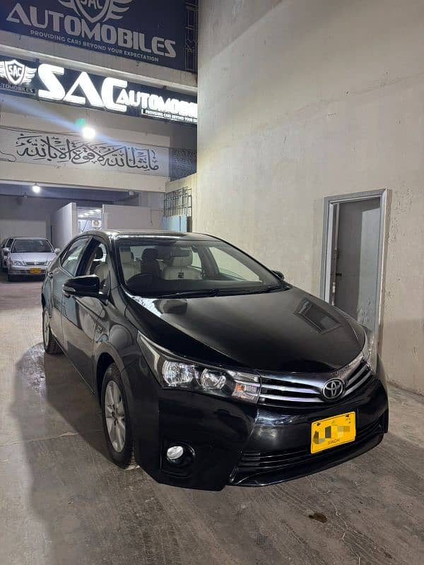 Toyota Corolla Altis Grande 1.8 2015 1