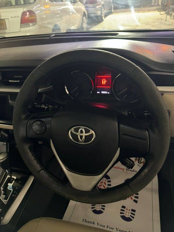 Toyota Corolla Altis Grande 1.8 2015 11