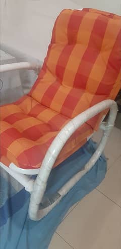 3 lawn chairs urgent sale. imported high quality material