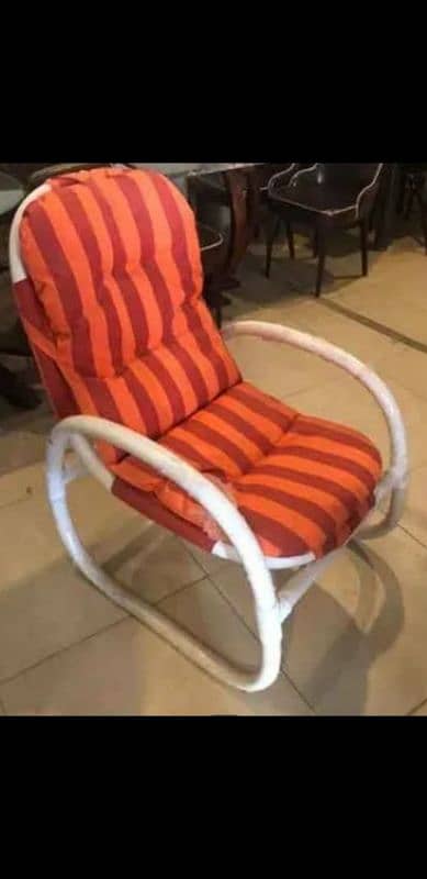 3 lawn chairs urgent sale. imported high quality material 4