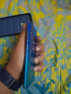 vivo y91 good condiction totel ganiun hai only glass tota tha wo chang