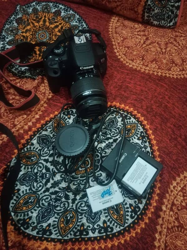 canon 700d with 18-55 lens 1