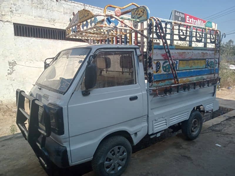 Suzuki Carry with strong body fit for business 4