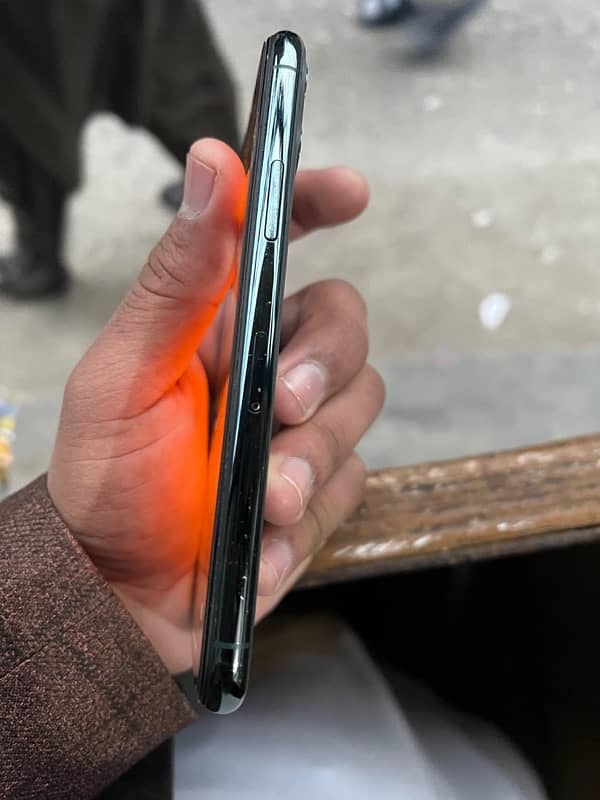 iphone 11 pro 512 gb non PTA 3