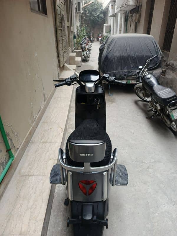 Scooter Metro E8S Pro 4