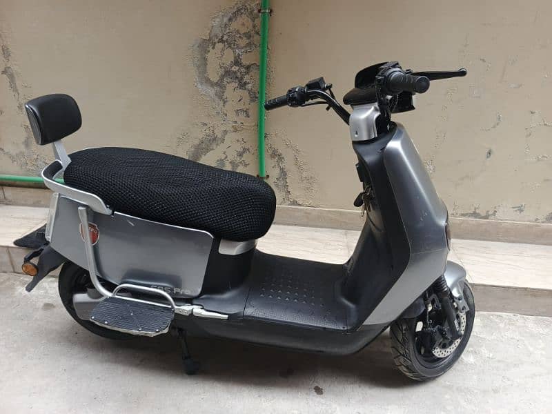 Scooter Metro E8S Pro 8