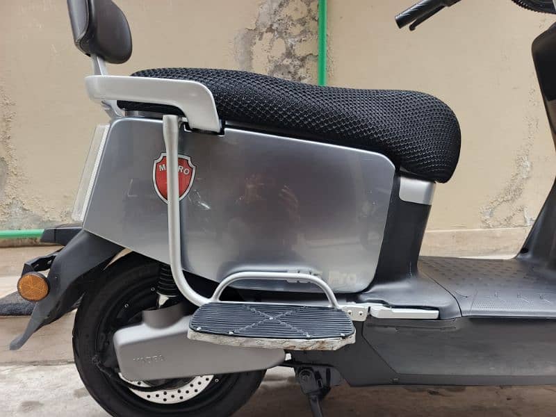 Scooter Metro E8S Pro 9