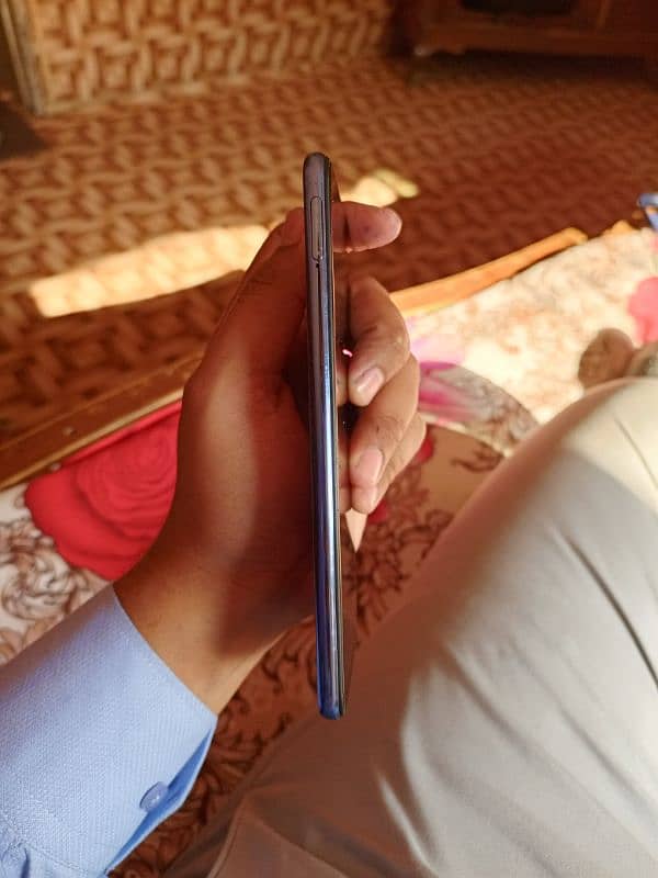 vivo v21e used condition 4