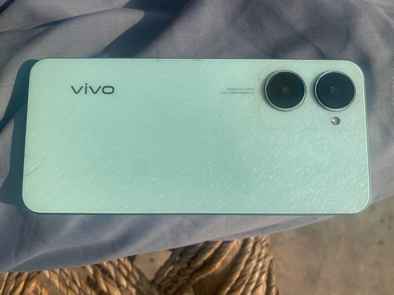 Vivo y03 for sale 4 128 0