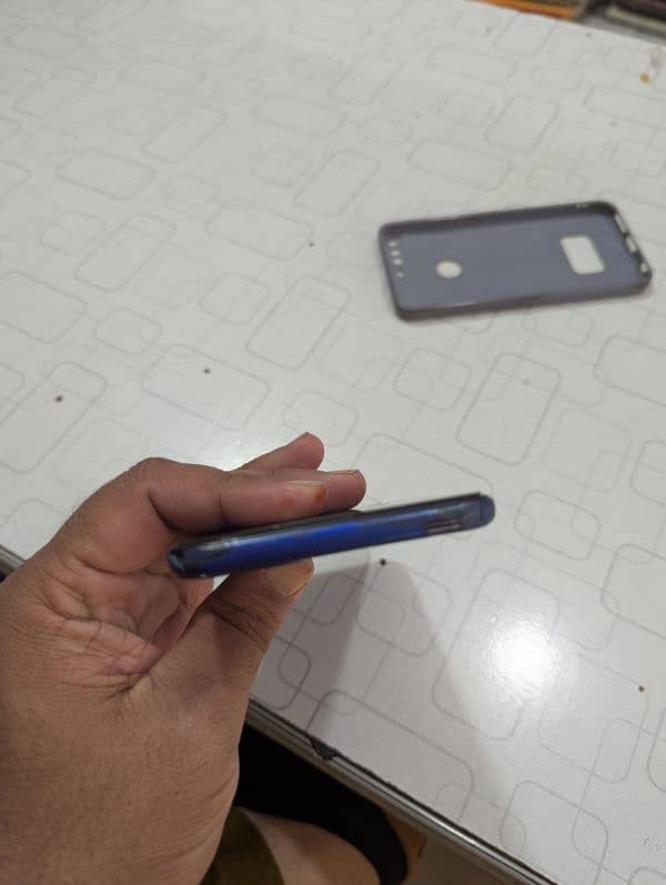 Huawei y7 prime 8/10 condition 2