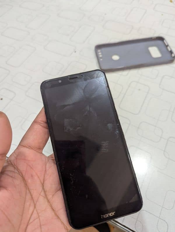 Huawei y7 prime 8/10 condition 6