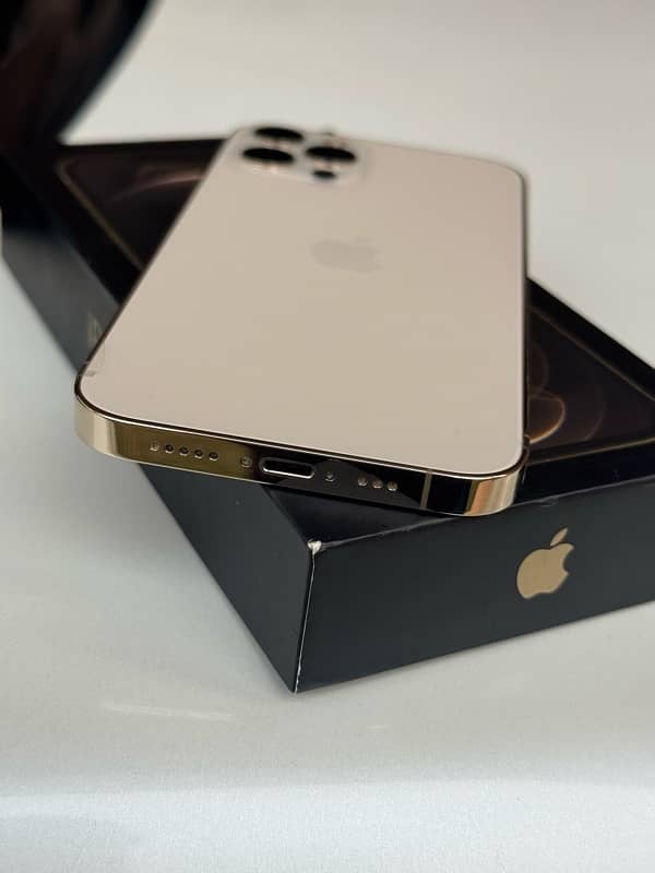 IPhone 12Pro 128gb Gold 10/10 Condition PTA approved 3