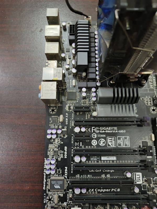 AMD FX 8320 with gaming motherboard Gigabyte GA-FXA-UD3 3