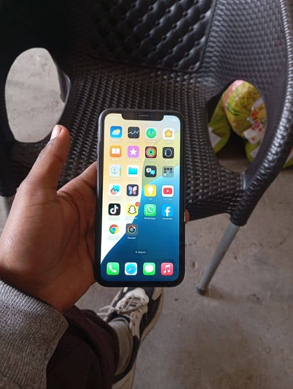 iPhone 11 non pta water pack 10/10 2