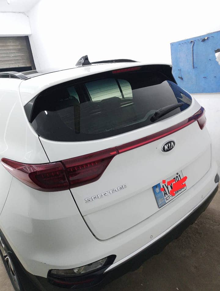 KIA Sportage FWD 2022 5