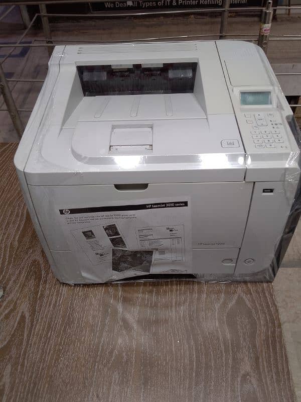 Hp laser jet P3015d 1