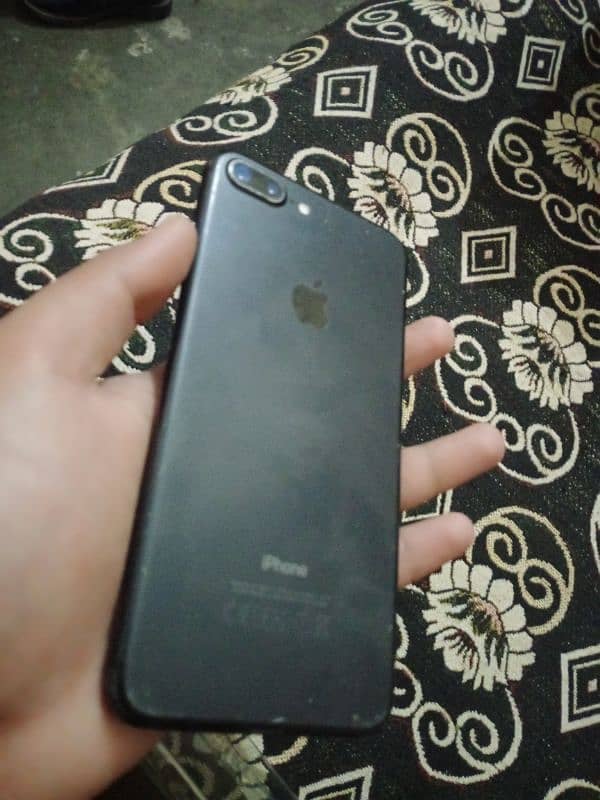 iphone 7 plus urgent sale 6