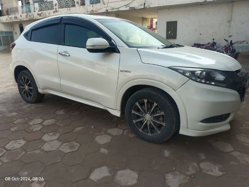 Honda Vezel 2015 1