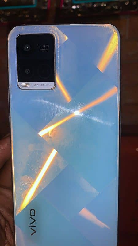 vivo y21 without box charger condition 10by9 all ok no issue 1