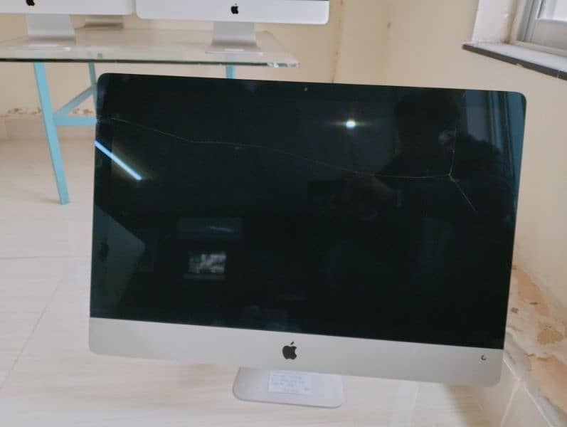 iMac 2015 (27 inch) 5K Display 2