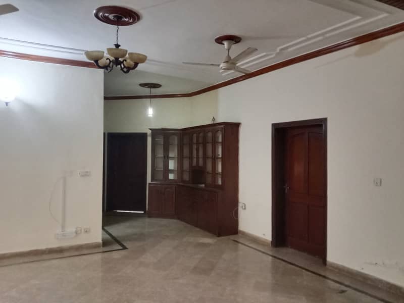 12 Marla Uper Portion Availabe For Rent in G-15 Islamabad 2