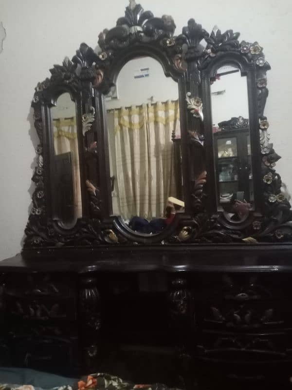 chinioti mirror dressing table 1