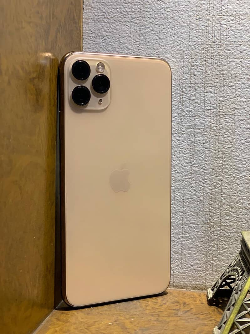 Apple iPhone 11 Pro Max 1