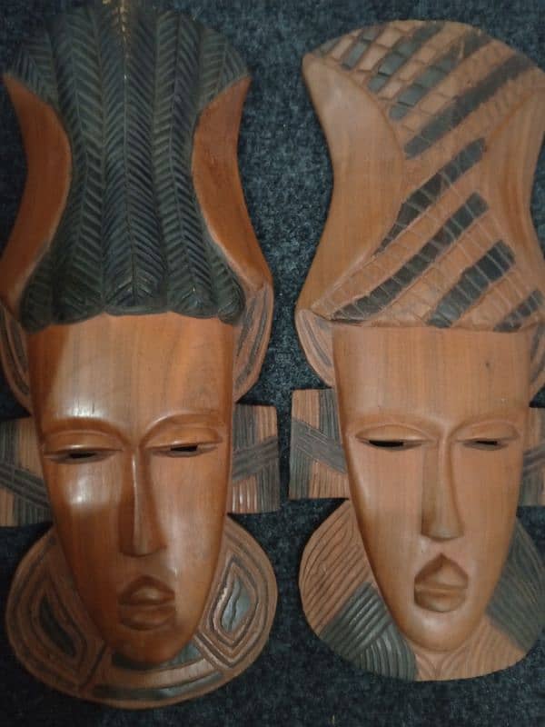 wooden decoration (Liberian sculpture) 2