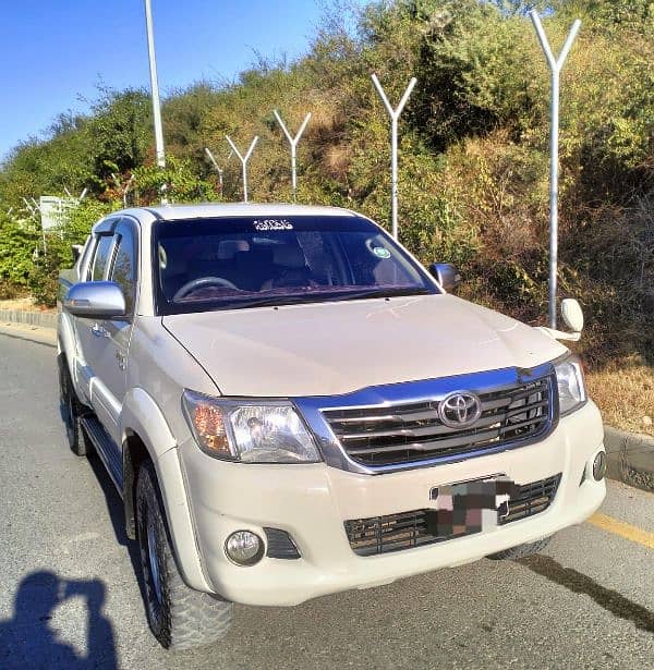 Toyota Hilux 2013 Vigo Champ G 1