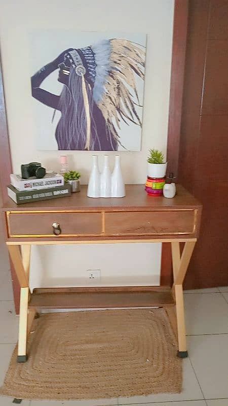 Stylish Console Table – Perfect for Home Décor 0