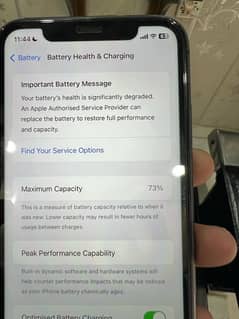 I phone 11 non pta battery service py ha back py ka line ha baki okay