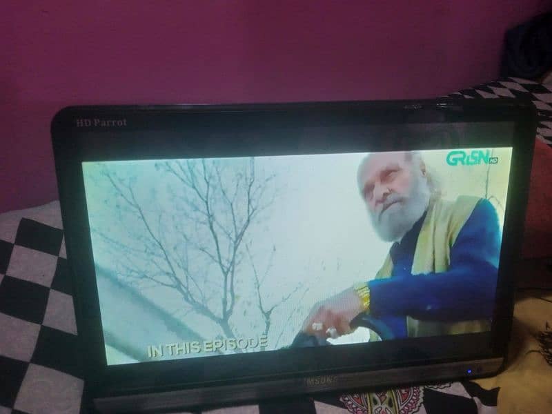 Samsung 21 inch led smart YouTube working 4