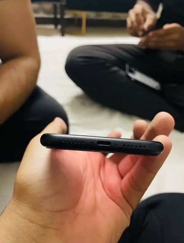 Iphone XR Pta With Box Urgent Sale No Exchange 5