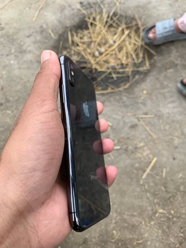 iPhone x 64gb pta approved 1