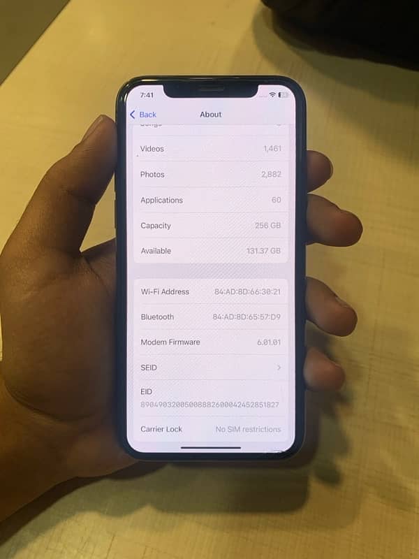 iPhone 11 pro 256GB Factory Unlock 2