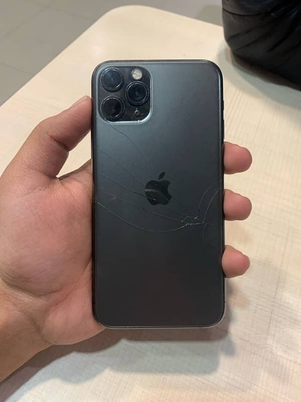 iPhone 11 pro 256GB Factory Unlock 7